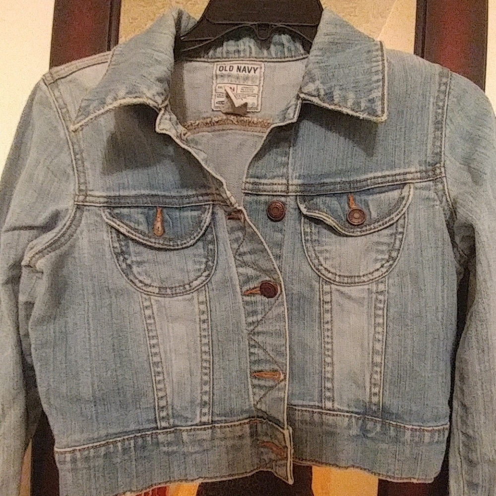 Crop denim jacket